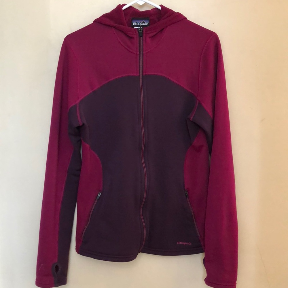 Patagonia light weight zip up fleece jacket